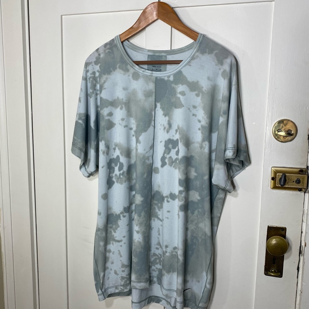 Nike Yoga Dri-fit Allover Print Short-sleeve Yoga Top Blue Green XL